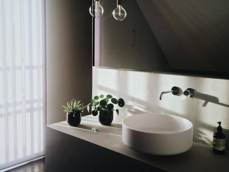 round white ceramic sink